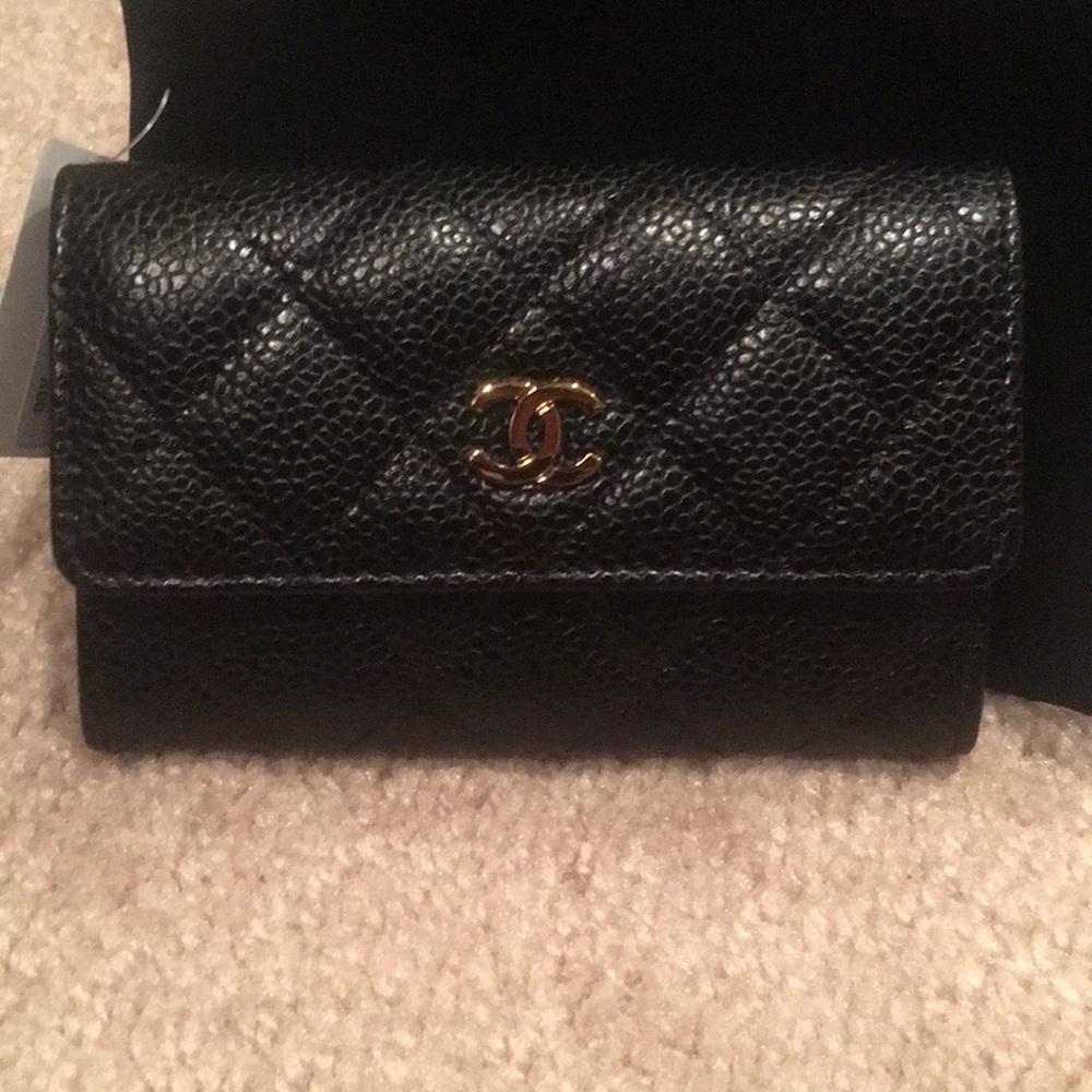 *SOLD* *Brand New* Chanel snap cardholder
